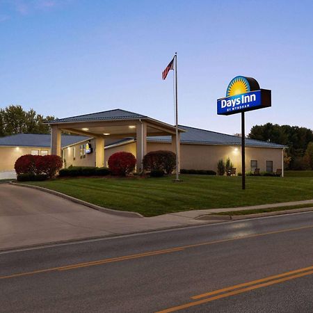 Days Inn By Wyndham Hillsboro Kültér fotó