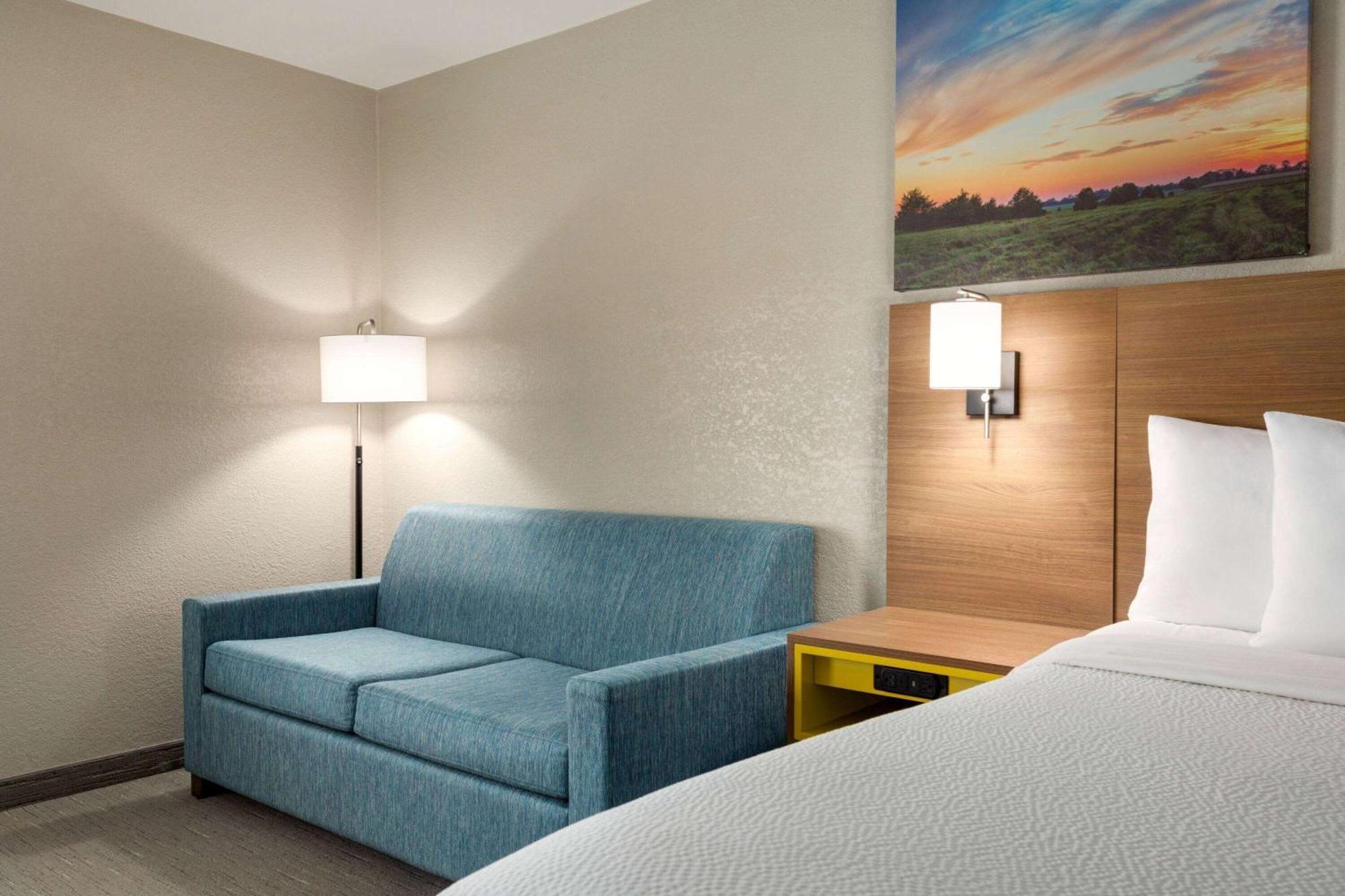 Days Inn By Wyndham Hillsboro Kültér fotó